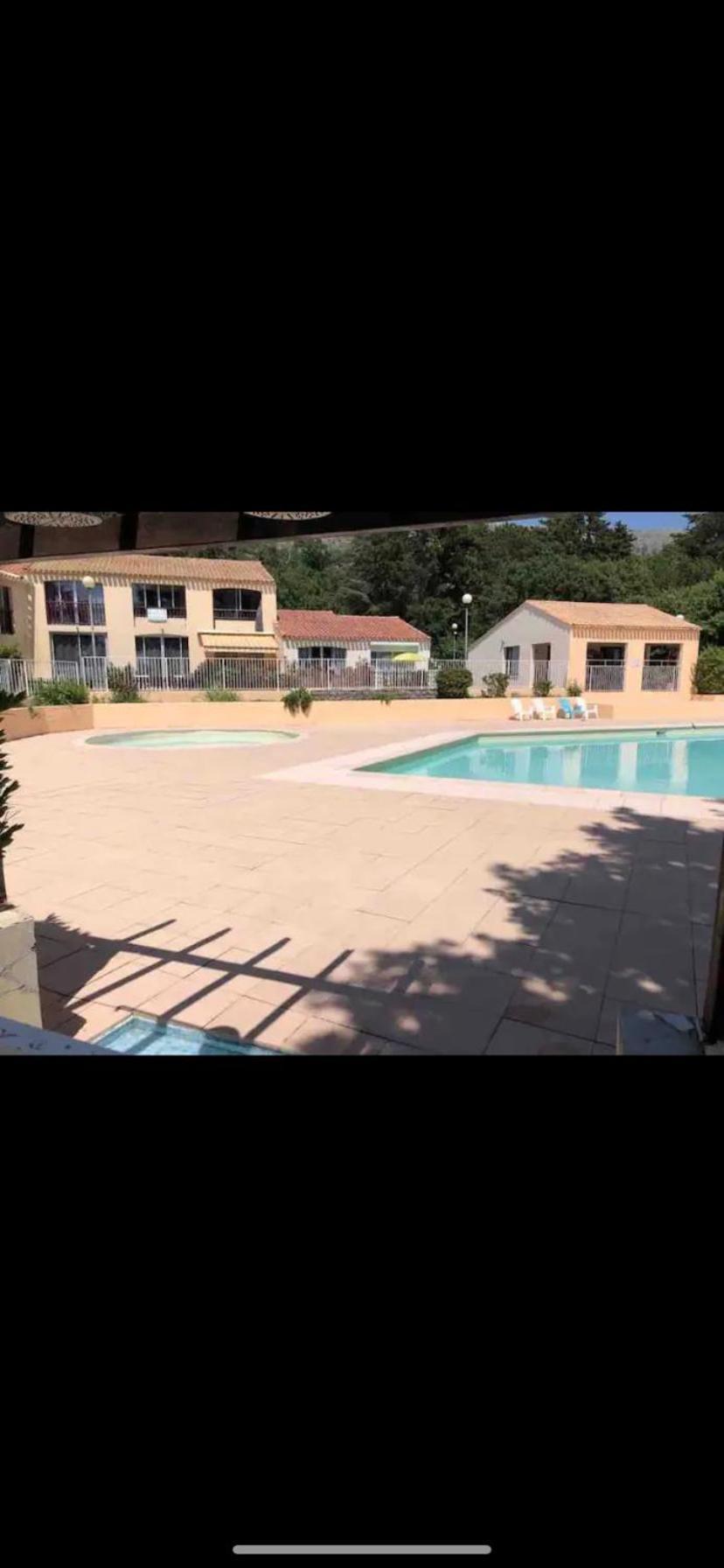 Maisonnette Dans Belle Residence Saint-Vallier-de-Thiey Εξωτερικό φωτογραφία