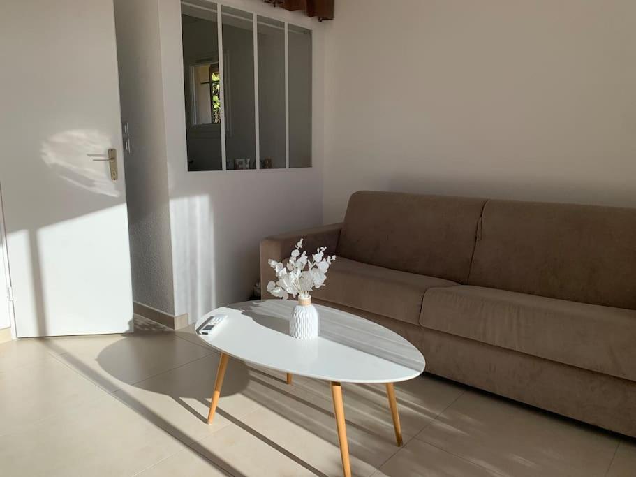 Maisonnette Dans Belle Residence Saint-Vallier-de-Thiey Εξωτερικό φωτογραφία