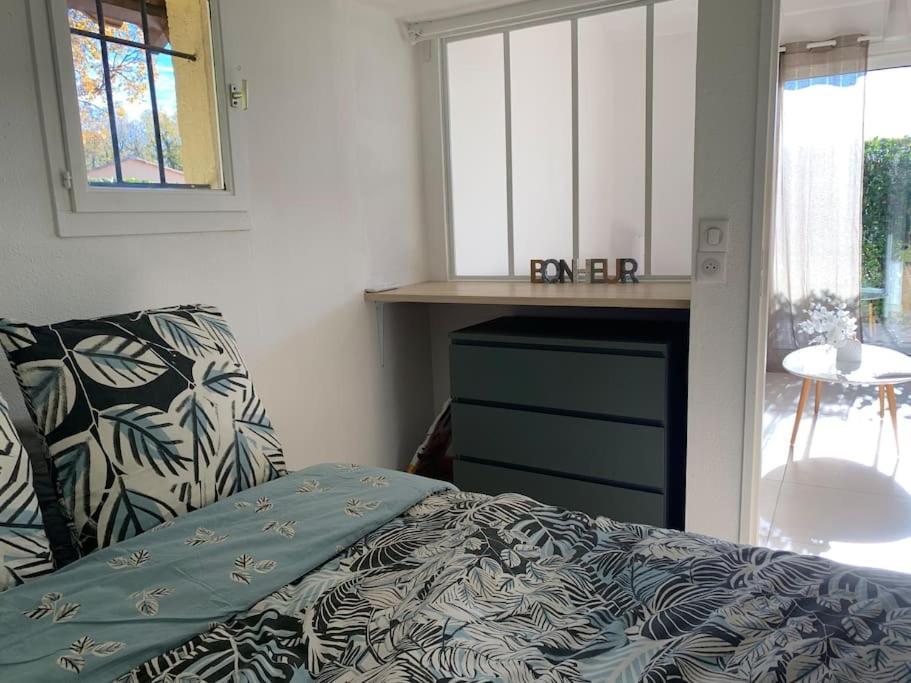 Maisonnette Dans Belle Residence Saint-Vallier-de-Thiey Εξωτερικό φωτογραφία
