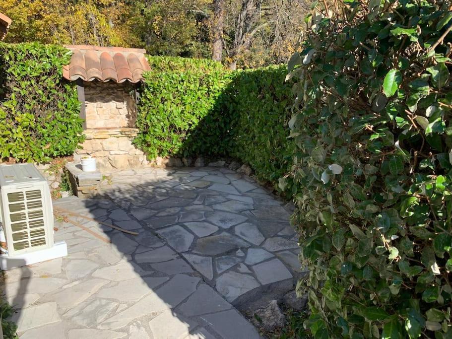 Maisonnette Dans Belle Residence Saint-Vallier-de-Thiey Εξωτερικό φωτογραφία