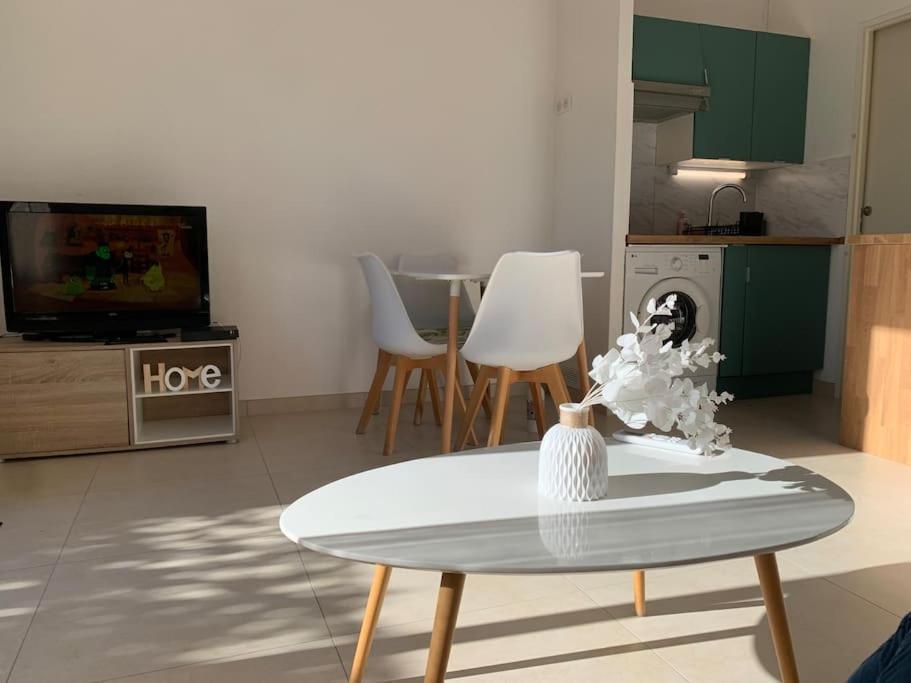 Maisonnette Dans Belle Residence Saint-Vallier-de-Thiey Εξωτερικό φωτογραφία
